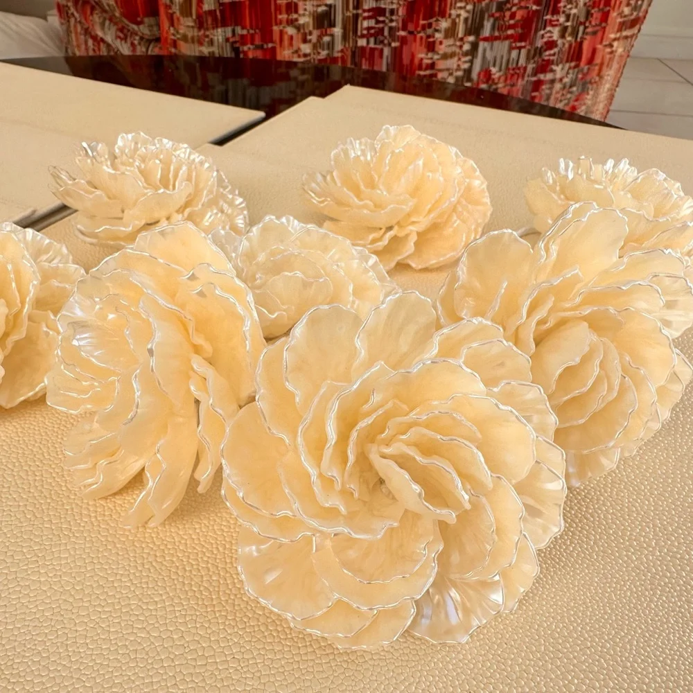 Madrepérola Flower Napkin Rings with placemats (set of 8)